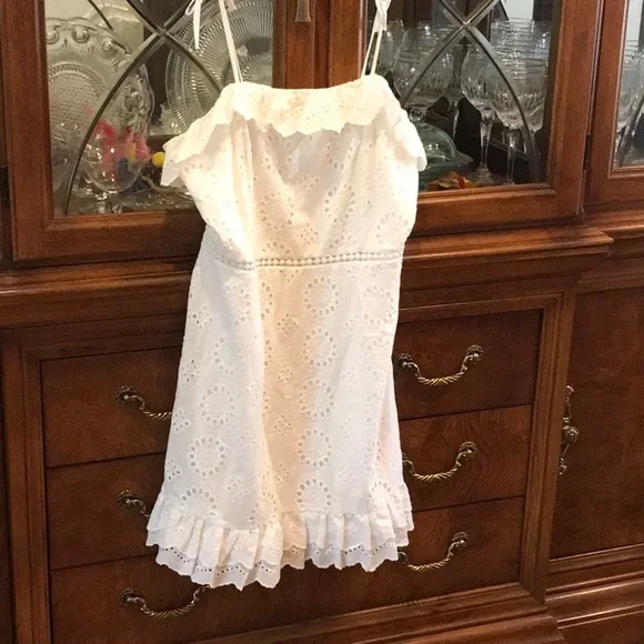 lace plus size graduation dress ZAPAKASA Women Lace Plus Size White Graduation Dress A Line Tulle Spaghetti  Straps Tea Length Cocktail Dress